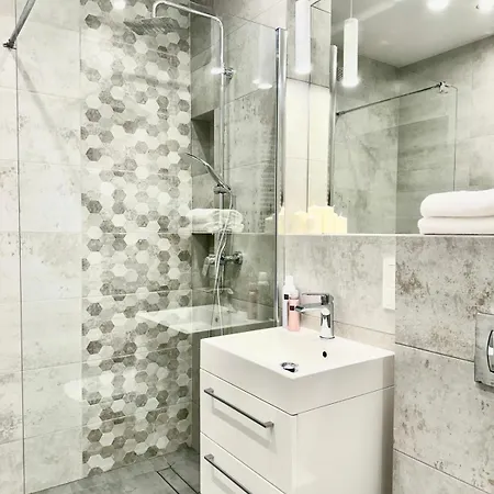 Grunwald - Ptasia 300m Od Stadionu Apartamento Poznan