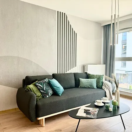 Grunwald - Ptasia 300m Od Stadionu