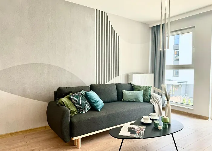 Grunwald - Ptasia 300m Od Stadionu